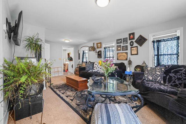 7 Saint John Street, Dover, NH 03820