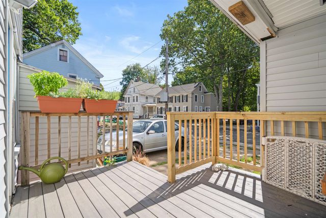 7 Saint John Street, Dover, NH 03820