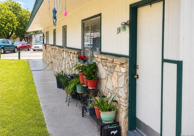 144 W Villaret Blvd Unit 156, San Antonio, TX 78221