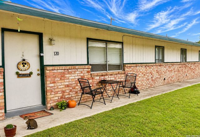 144 W Villaret Blvd Unit 156, San Antonio, TX 78221