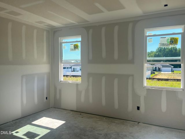 613 Chestnut Oak Lane, Lillington, NC 27546