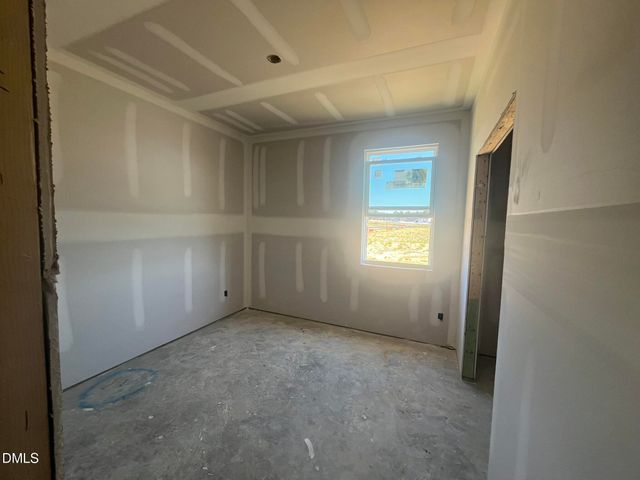 613 Chestnut Oak Lane, Lillington, NC 27546