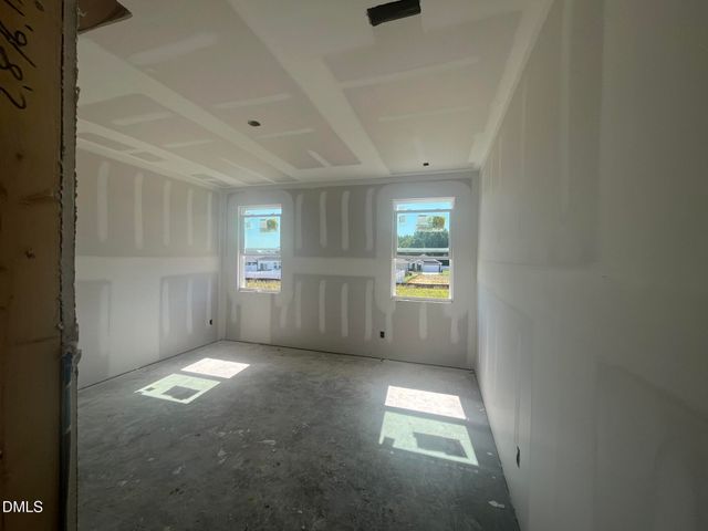 613 Chestnut Oak Lane, Lillington, NC 27546
