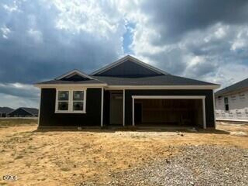 613 Chestnut Oak Lane, Lillington, NC 27546