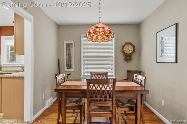 3152 Parker Drive, Royal Oak, MI 48073