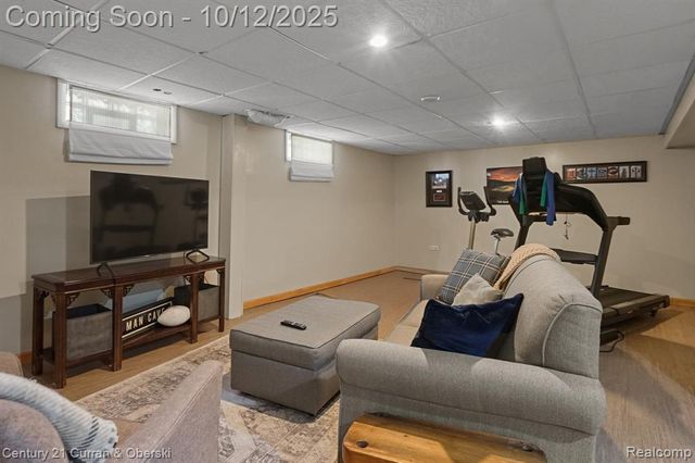 3152 Parker Drive, Royal Oak, MI 48073