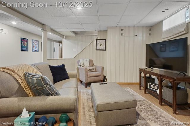 3152 Parker Drive, Royal Oak, MI 48073