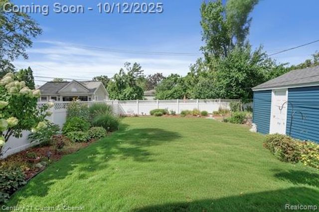 3152 Parker Drive, Royal Oak, MI 48073