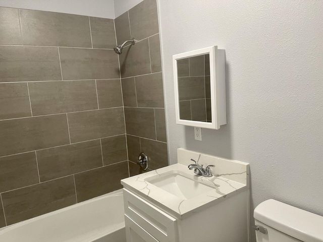 9898 Arbor Oak, Willis, TX 77318