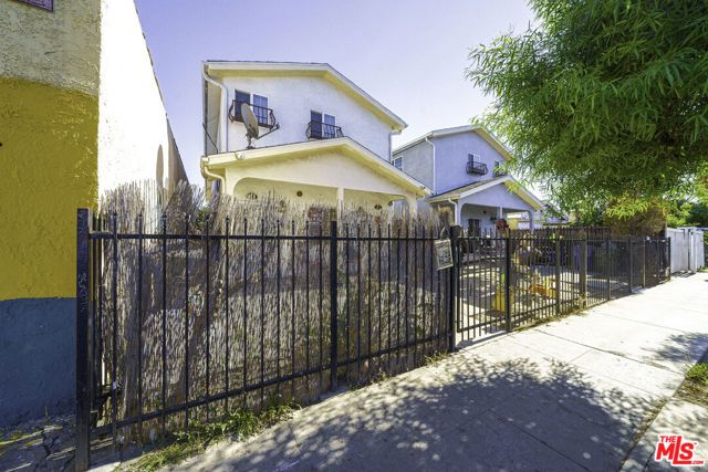 10952 S Wilmington Avenue, Los Angeles, CA 90059