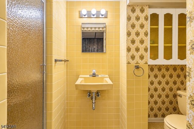 181 Princeton Ave, Rahway City, NJ 07065