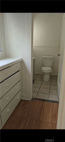 551 W 10th 10, Long Beach, CA 90813