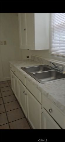 551 W 10th 10, Long Beach, CA 90813