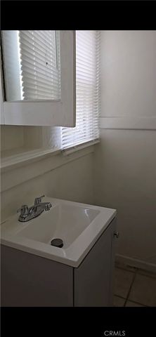 551 W 10th 10, Long Beach, CA 90813
