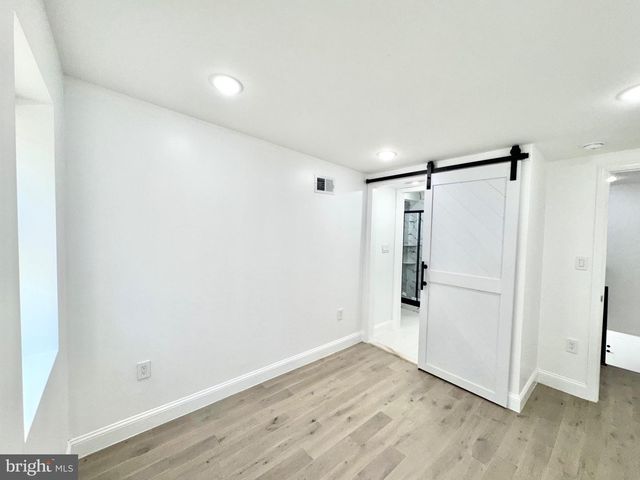 915 CANTRELL ST, Philadelphia, PA 19148