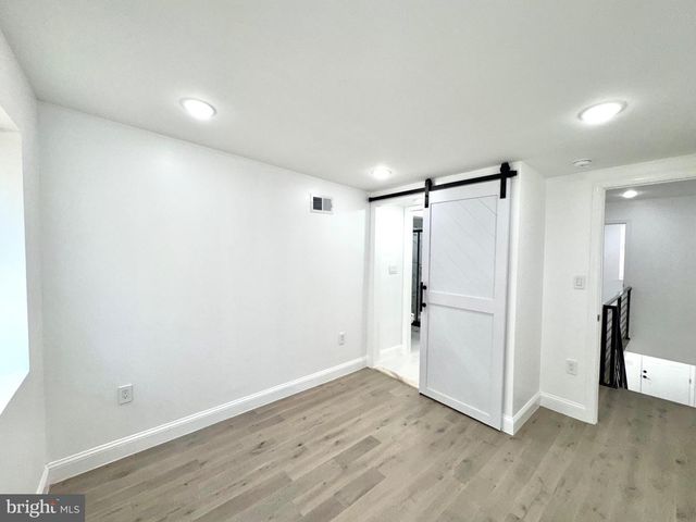 915 CANTRELL ST, Philadelphia, PA 19148