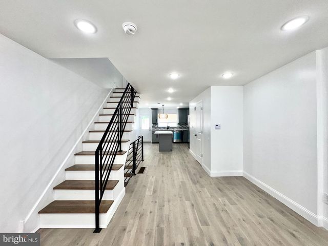 915 CANTRELL ST, Philadelphia, PA 19148