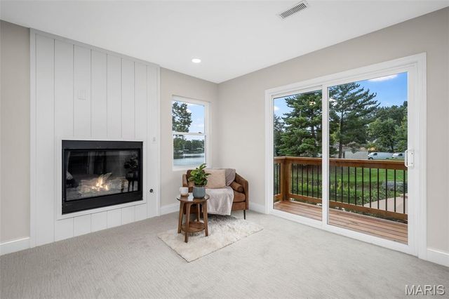 14 Bayside Court, Lake St Louis, MO 63367