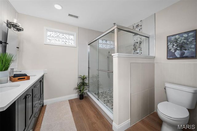 14 Bayside Court, Lake St Louis, MO 63367