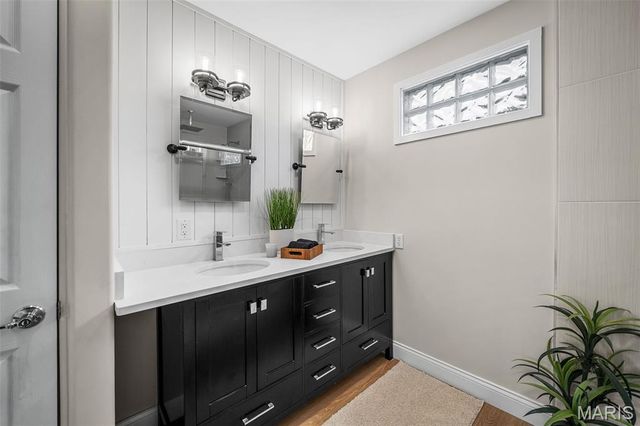 14 Bayside Court, Lake St Louis, MO 63367