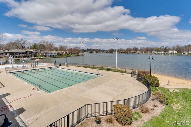 14 Bayside Court, Lake St Louis, MO 63367