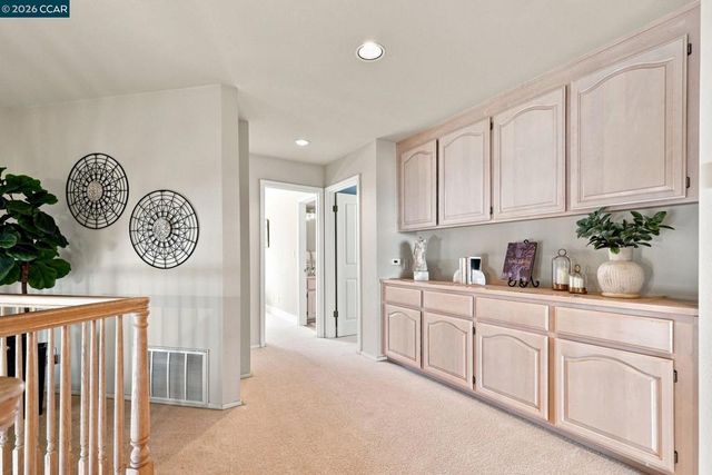 308 Ahwanee Lane, Clayton, CA 94517