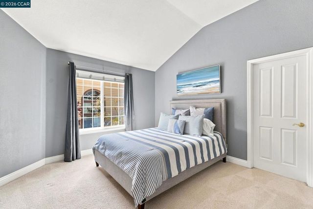 308 Ahwanee Lane, Clayton, CA 94517