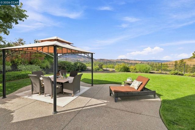 308 Ahwanee Lane, Clayton, CA 94517