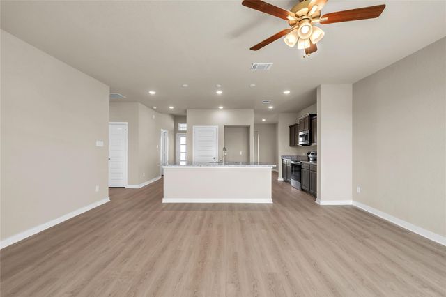 262 Boatright BLVD, Jarrell, TX 76537