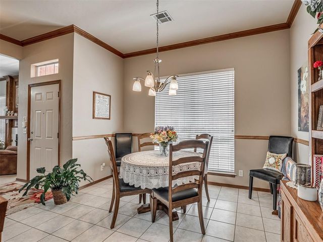 509 S Santa Fe Avenue 152, Edmond, OK 73003