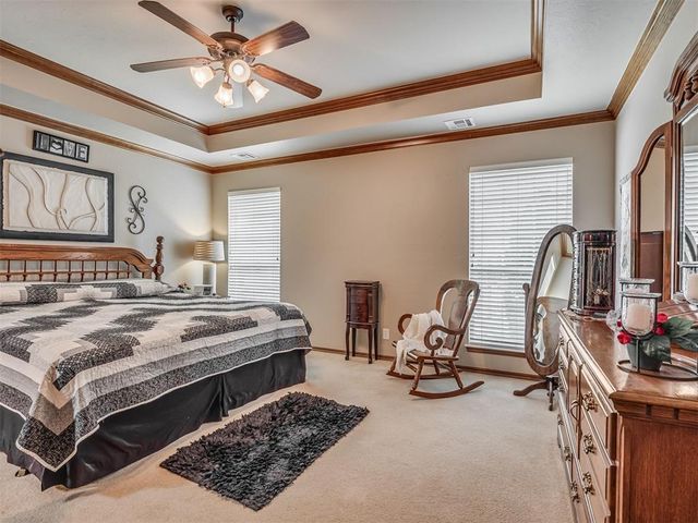 509 S Santa Fe Avenue 152, Edmond, OK 73003