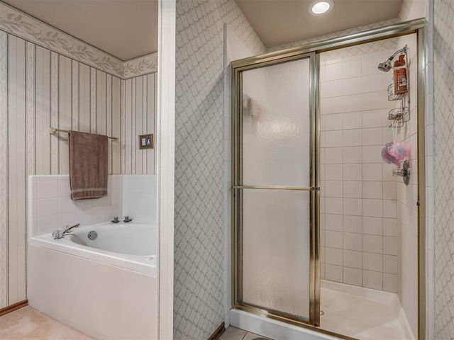 509 S Santa Fe Avenue 152, Edmond, OK 73003