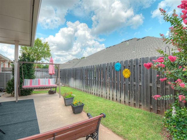 509 S Santa Fe Avenue 152, Edmond, OK 73003