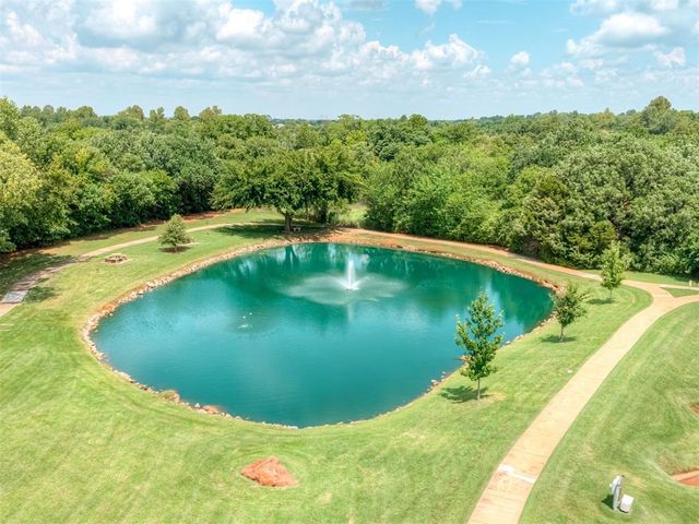 509 S Santa Fe Avenue 152, Edmond, OK 73003