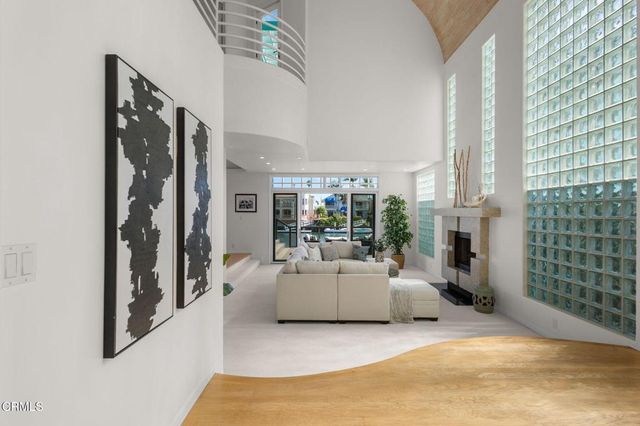 2150 Napoli Drive, Oxnard, CA 93035