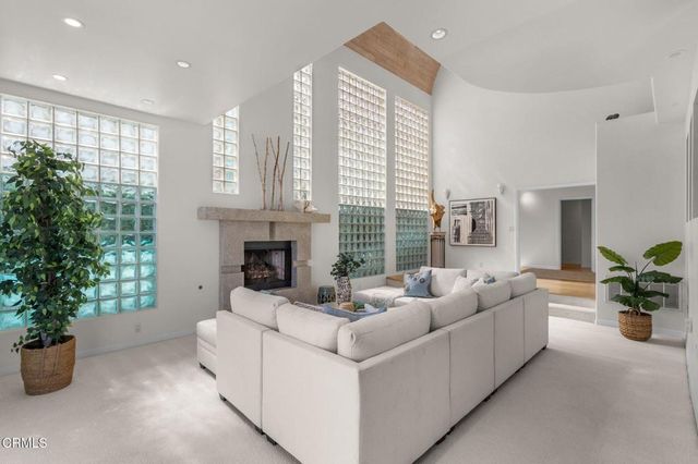 2150 Napoli Drive, Oxnard, CA 93035