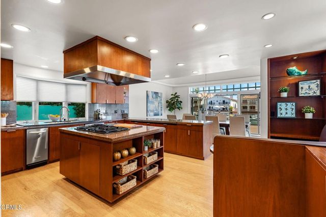 2150 Napoli Drive, Oxnard, CA 93035