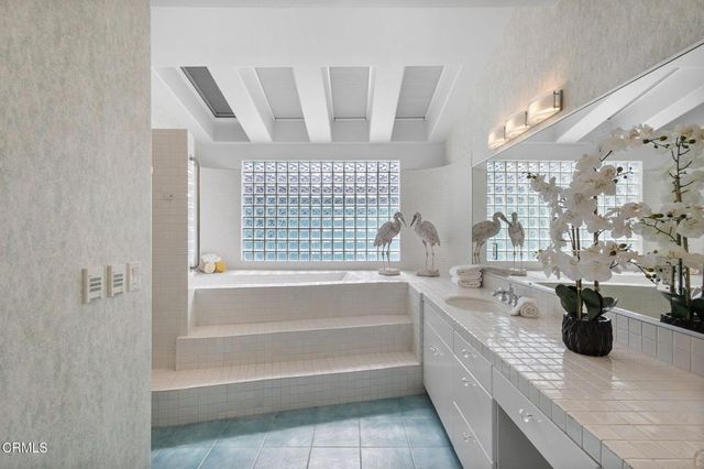 2150 Napoli Drive, Oxnard, CA 93035