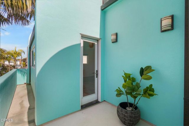 2150 Napoli Drive, Oxnard, CA 93035