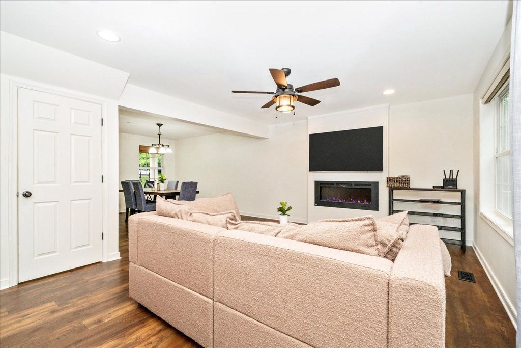 Image 12 of property listing at 5120 WIGVILLE RD, Thurmont, MD 21788