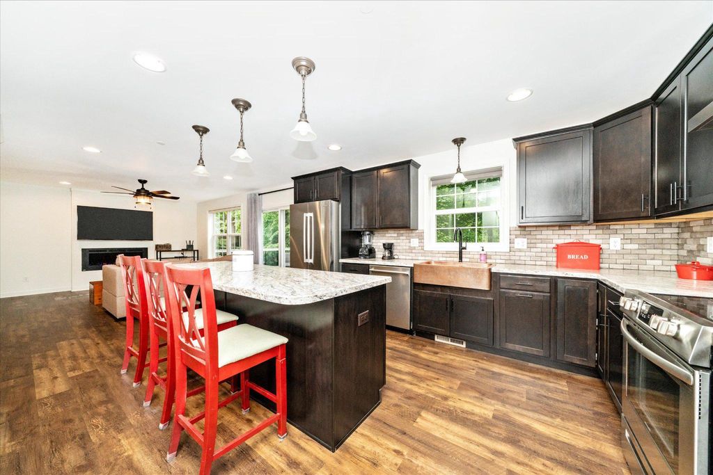 Image 16 of property listing at 5120 WIGVILLE RD, Thurmont, MD 21788