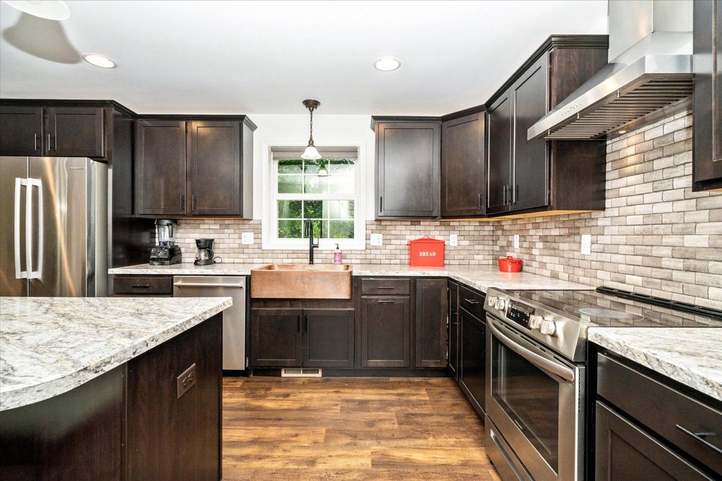 Image 20 of property listing at 5120 WIGVILLE RD, Thurmont, MD 21788