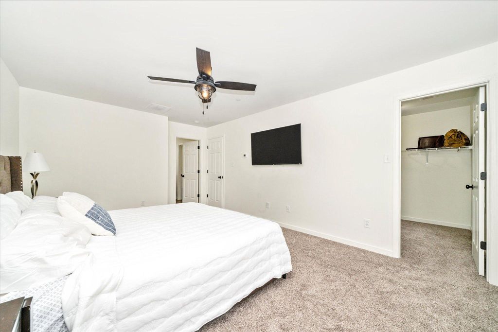 Image 27 of property listing at 5120 WIGVILLE RD, Thurmont, MD 21788