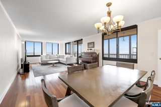 200 Winston Drive 2920, Cliffside Park, NJ 07010