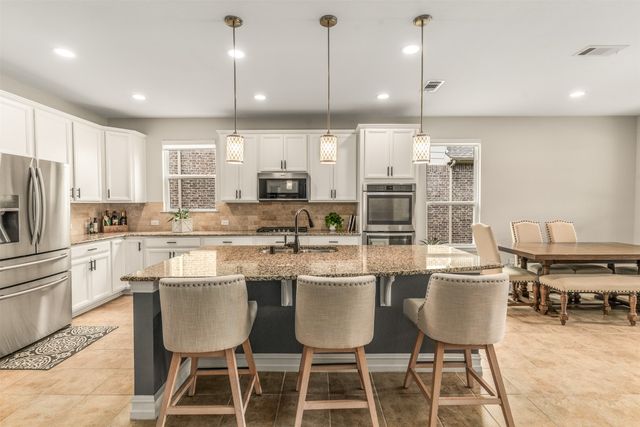 2225 Olivia Lane, Little Elm, TX 75068