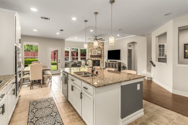 2225 Olivia Lane, Little Elm, TX 75068