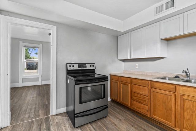 413 GREEN STREET, Neenah, WI 54956