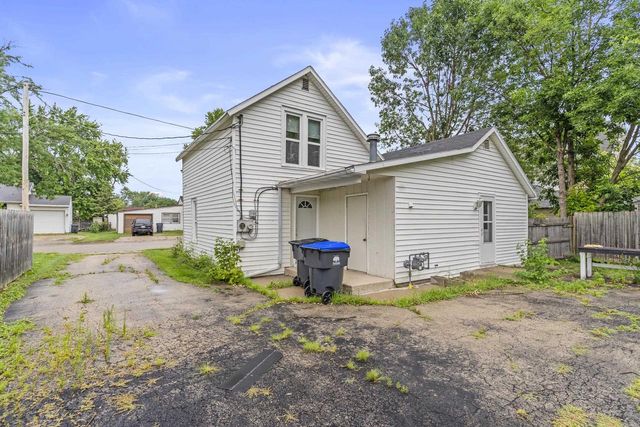 413 GREEN STREET, Neenah, WI 54956