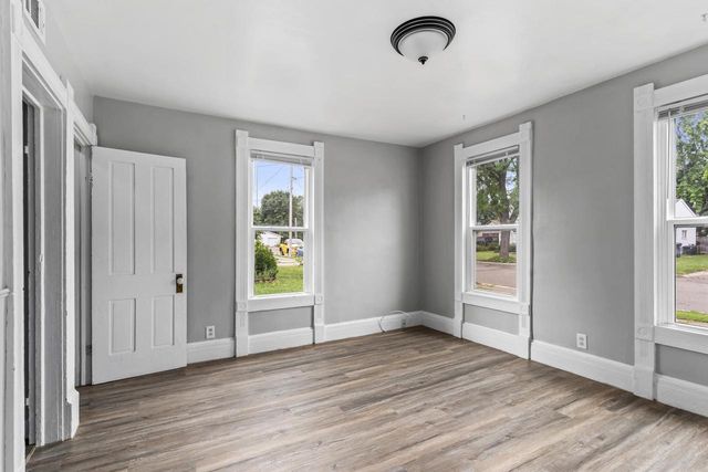 413 GREEN STREET, Neenah, WI 54956