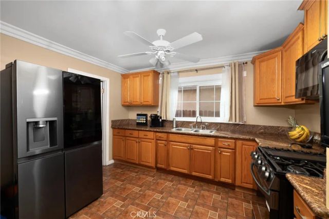 1816 Main Street, Riverside, CA 92501